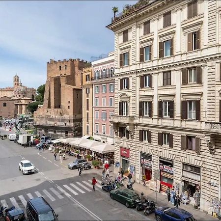 Отель Fori Imperiali Luxe Mansion Рим Экстерьер фото