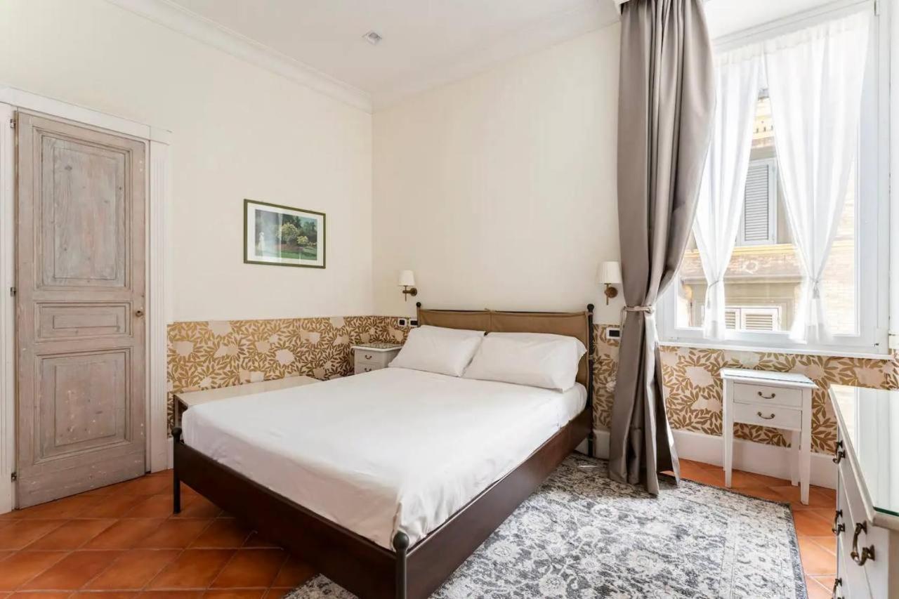 Отель Fori Imperiali Luxe Mansion Рим Экстерьер фото