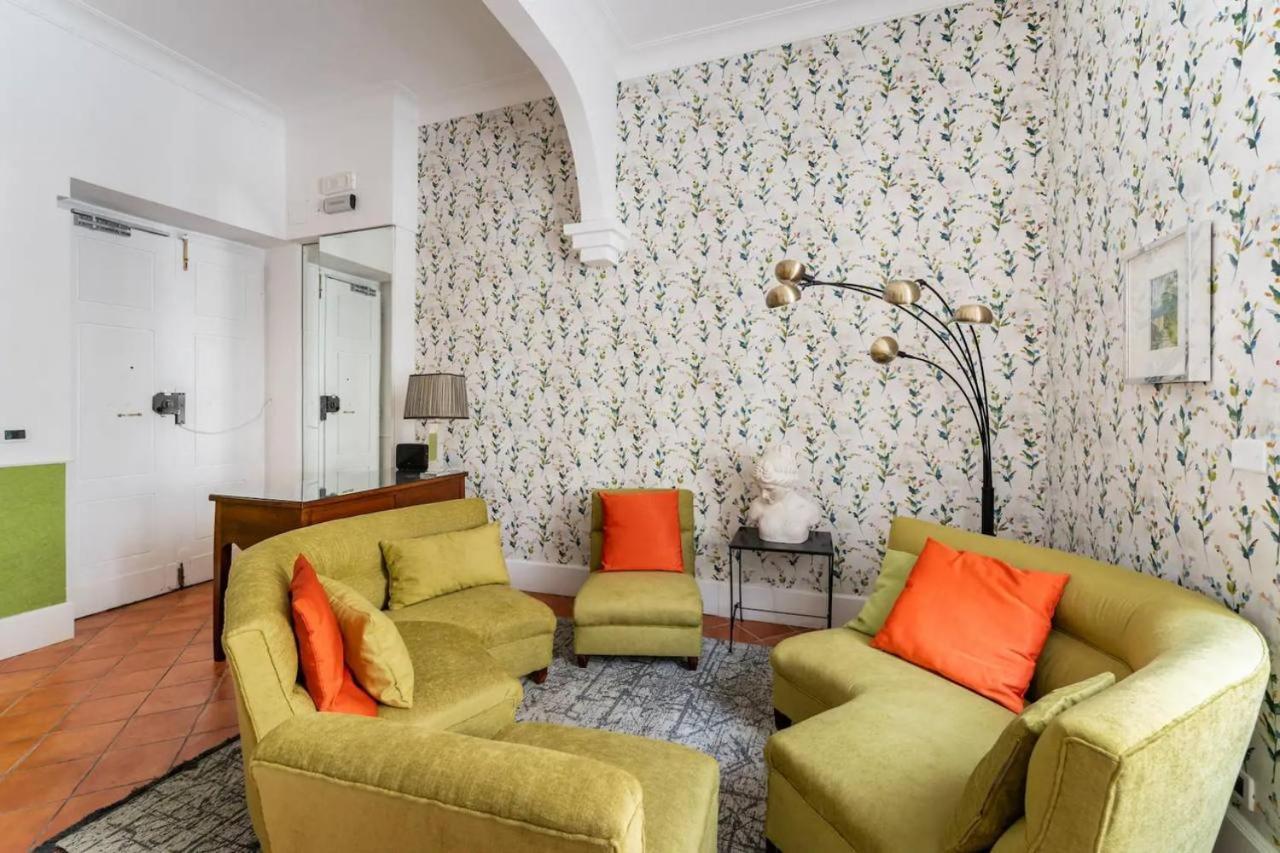 Отель Fori Imperiali Luxe Mansion Рим Экстерьер фото