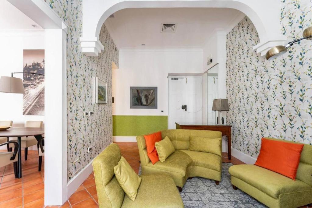 Отель Fori Imperiali Luxe Mansion Рим Экстерьер фото